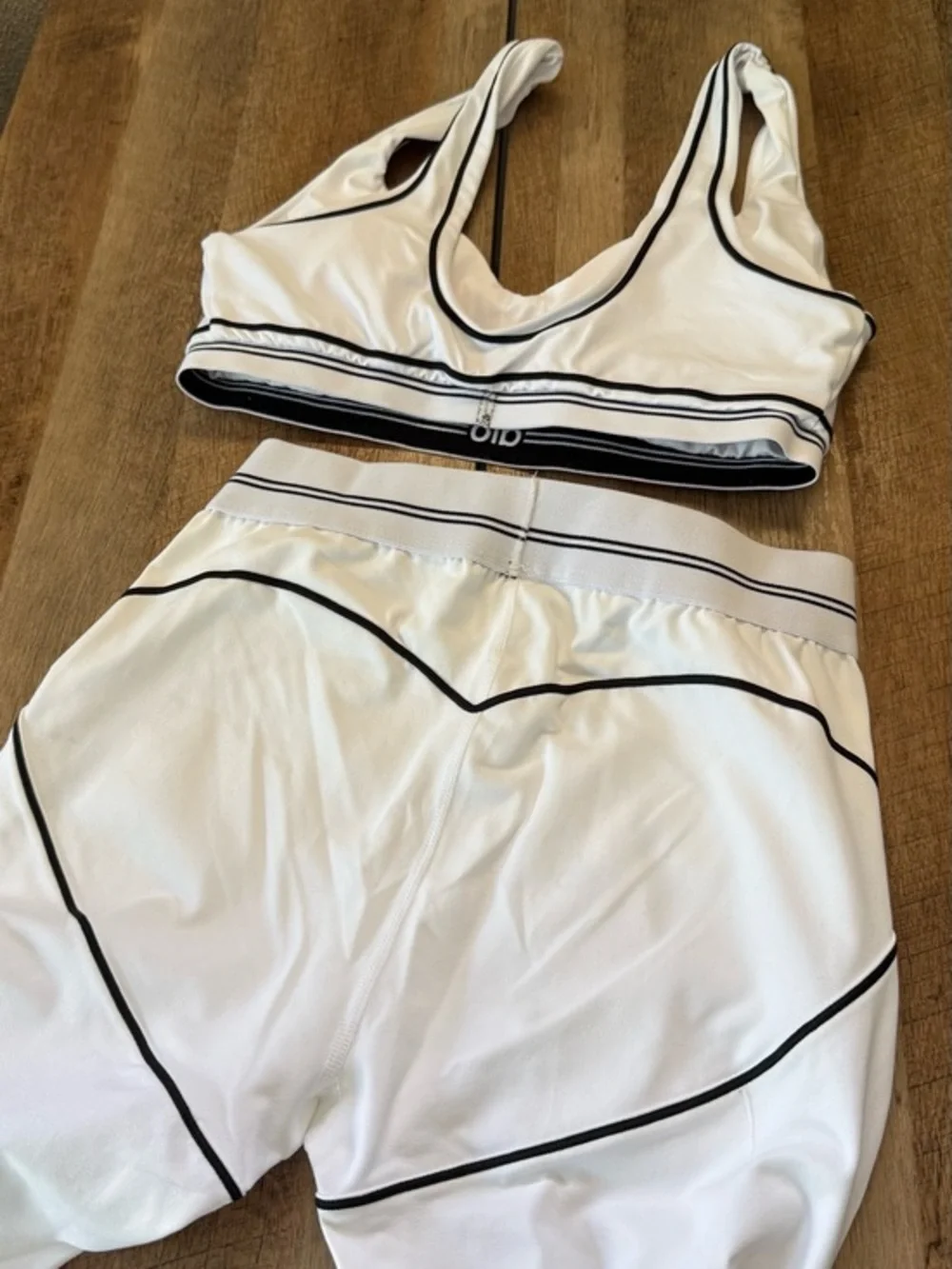 ALO Yoga White Active Set with Black Trim